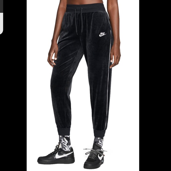 Nike Pants - NIKE SPORTSWEAR VELOUR HERITAGE JOGGER PANTS in BLACK